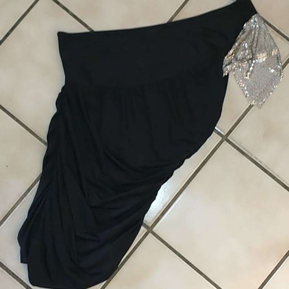 Wet Seal Chain Link One Shoulder Top